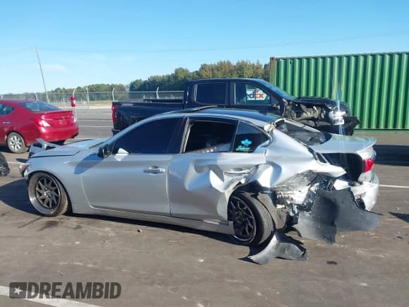 ✅ 2017 Infiniti Q50 Premium • VIN: JN1EV7APXHM736320 • Лот: 43371174. Опубликован ранее на IAAI с пробегом 138 875 миль. Бесплатный доступ к архиву аукционных продаж из США и подробный отчёт об истории автомобиля на DreamBid. Изображение 14.