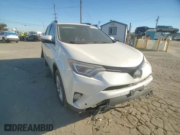 ✅ 2017 Toyota RAV4 Limited • VIN: 2T3YFREV6HW316889 • Lot: 82632825. Wystawiony na Copart z przebiegiem 80 042 mil. Bezpłatny archiwum sprzedaży aukcyjnych z USA i szczegółowy raport historii pojazdu na DreamBid. Zdjęcie 14.