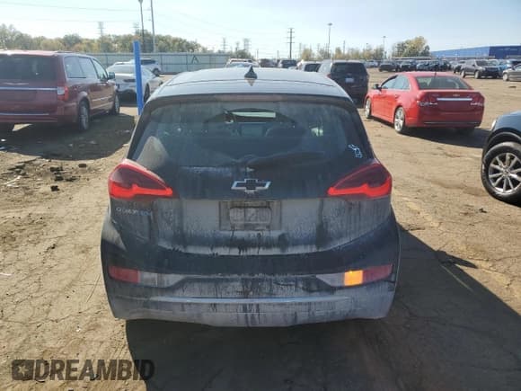 ✅ 2017 Chevrolet Bolt EV LT • VIN: 1G1FW6S05H4183563 • Лот: 76746144. Опубликован ранее на Copart с пробегом 143 214 миль. Бесплатный доступ к архиву аукционных продаж из США и подробный отчёт об истории автомобиля на DreamBid. Изображение 6.