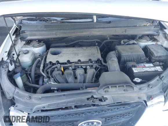 ✅ 2009 Kia Rondo LX • VIN: KNAFG528897261500 • Lot: 43739623. Wystawiony na IAAI z przebiegiem 221 385 mil. Bezpłatny archiwum sprzedaży aukcyjnych z USA i szczegółowy raport historii pojazdu na DreamBid. Zdjęcie 10.