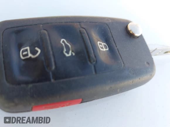 ✅ 2010 Volkswagen Jetta S • VIN: 3VWJZ7AJ1AM088434 • Лот: 43860968. Опубликован ранее на IAAI с пробегом 191 124 миль. Бесплатный доступ к архиву аукционных продаж из США и подробный отчёт об истории автомобиля на DreamBid. Изображение 11.