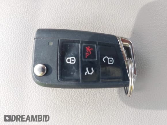 ✅ 2016 Volkswagen Golf TSI SE • VIN: 3VW217AU4GM021535 • Lot: 42871809. Wystawiony na IAAI z przebiegiem 81 466 mil. Bezpłatny archiwum sprzedaży aukcyjnych z USA i szczegółowy raport historii pojazdu na DreamBid. Zdjęcie 11.