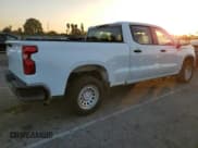 ✅ 2022 Chevrolet Silverado 1500 Work Truck • VIN: 1GCPAAEK2NZ529013 • Lot: 80118443. Wystawiony na Copart z przebiegiem 22 608 mil. Bezpłatny archiwum sprzedaży aukcyjnych z USA i szczegółowy raport historii pojazdu na DreamBid. Zdjęcie 3.