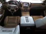 ✅ 2018 GMC Yukon Denali • VIN: 1GKS1CKJ6JR302813 • Lot: 81816415. Wystawiony na Copart z przebiegiem 105 238 mil. Bezpłatny archiwum sprzedaży aukcyjnych z USA i szczegółowy raport historii pojazdu na DreamBid. Zdjęcie 8.