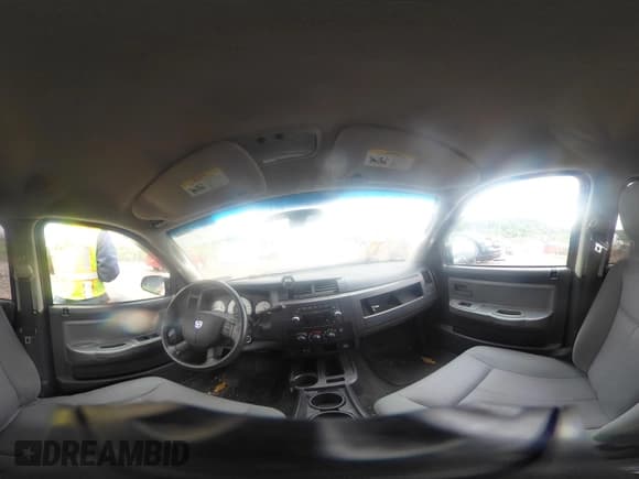 ✅ 2010 Dodge Dakota Bighorn/Lonestar • VIN: 1D7CW3GPXAS116883 • Lot: 42329654. Wystawiony na IAAI z przebiegiem 90 057 mil. Bezpłatny archiwum sprzedaży aukcyjnych z USA i szczegółowy raport historii pojazdu na DreamBid. Zdjęcie 18.