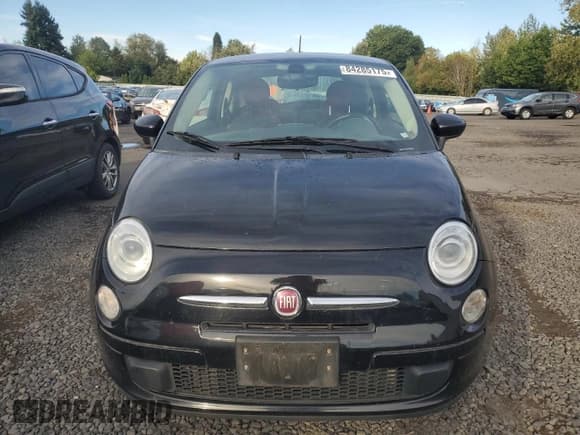 ✅ 2017 FIAT 500 Pop • VIN: 3C3CFFKR6HT699972 • Lot: 84285175. Wystawiony na Copart z przebiegiem 80 842 mil. Bezpłatny archiwum sprzedaży aukcyjnych z USA i szczegółowy raport historii pojazdu na DreamBid. Zdjęcie 5.
