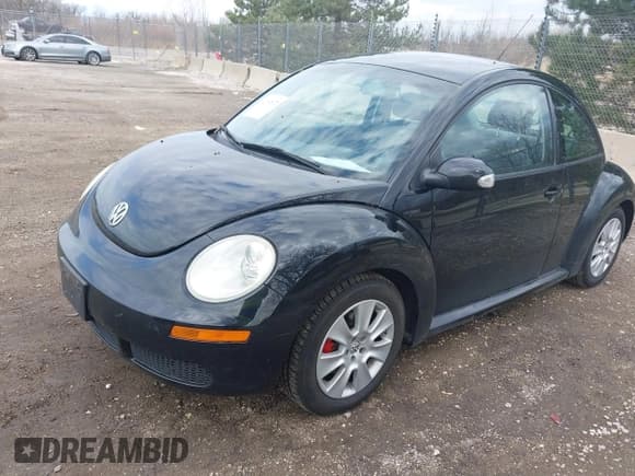 ✅ 2010 Volkswagen Beetle • VIN: 3VWPW3AG6AM021330 • Лот: 42094872. Опубликован ранее на IAAI с пробегом 124 908 миль. Бесплатный доступ к архиву аукционных продаж из США и подробный отчёт об истории автомобиля на DreamBid. Изображение 2.