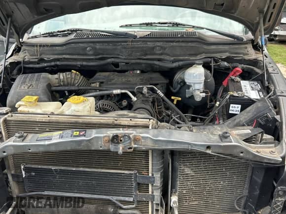 2006 Dodge 1500 Laramie z VIN 1D7HU18296S693897, wystawiony jako Copart lot #71752305 z przebiegiem 140 599 mil mil oraz Czysty tytuł • Clean title. Historia ofert i sprzedaży dostępna na DreamBid. Obrazek 7.