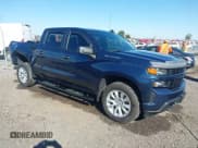 ✅ 2022 Chevrolet Silverado 1500 Custom • VIN: 1GCPYBEK8NZ226769 • Lot: 43565241. Wystawiony na IAAI z przebiegiem 39 608 mil. Bezpłatny archiwum sprzedaży aukcyjnych z USA i szczegółowy raport historii pojazdu na DreamBid. Zdjęcie 1.