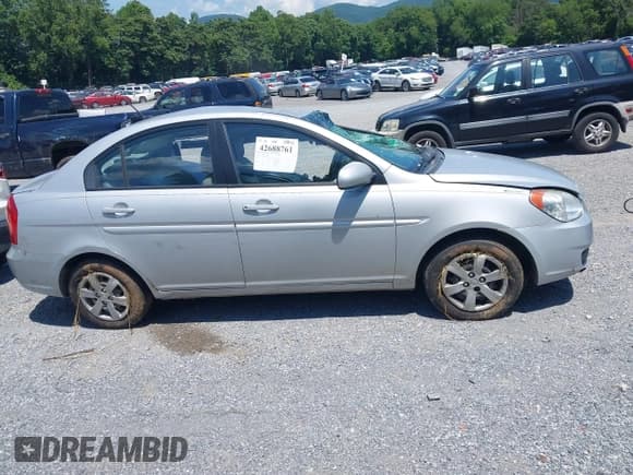 ✅ 2010 Hyundai Accent GLS • VIN: KMHCN4AC3AU467949 • Лот: 42688761. Опубликован ранее на IAAI с пробегом 174 454 миль. Бесплатный доступ к архиву аукционных продаж из США и подробный отчёт об истории автомобиля на DreamBid. Изображение 14.