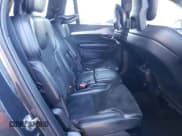 ✅ 2016 Volvo XC90 T6 R-Design • VIN: YV4A22PM9G1058077 • Lot: 87265885. Wystawiony na Copart z przebiegiem 113 164 mil. Bezpłatny archiwum sprzedaży aukcyjnych z USA i szczegółowy raport historii pojazdu na DreamBid. Zdjęcie 11.