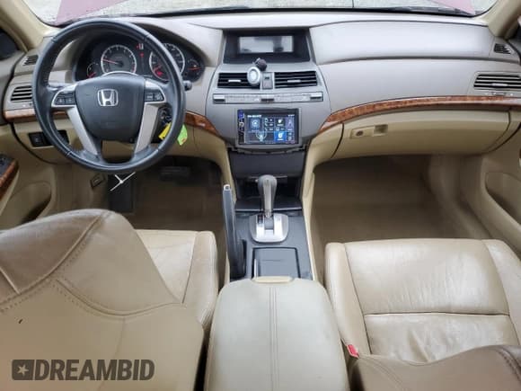 ✅ 2008 Honda Accord EX-L • VIN: JHMCP26858C057658 • Lot: 89805365. Listed on Copart with 181,465 mi. Free auction sales archive from the USA and detailed vehicle history report at DreamBid. Image 8.