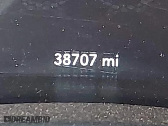 ✅ 2019 Dodge Charger SXT • VIN: 2C3CDXBG0KH745175 • Lot: 43277939. Listed on IAAI with 38,707 mi. Free auction sales archive from the USA and detailed vehicle history report at DreamBid. Image 16.