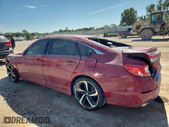 ✅ 2018 Honda Accord Sport • VIN: 1HGCV1F35JA160135 • Lot: 84441655. Wystawiony na Copart z przebiegiem Nie podano. Bezpłatny archiwum sprzedaży aukcyjnych z USA i szczegółowy raport historii pojazdu na DreamBid. Zdjęcie 2.