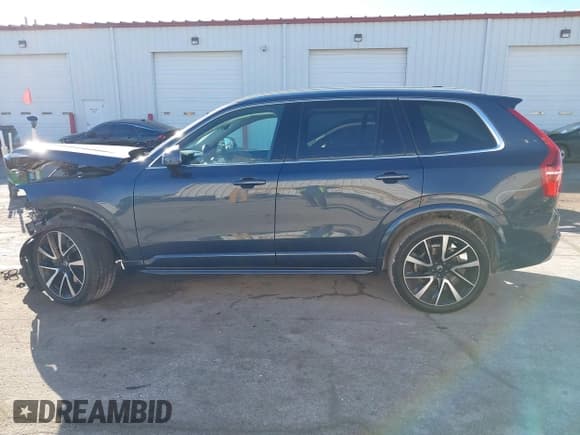 ✅ 2021 Volvo XC90 Momentum • VIN: YV4A221K4M1710669 • Lot: 41417490. Listed on IAAI with 52,236 mi. Free auction sales archive from the USA and detailed vehicle history report at DreamBid. Image 15.