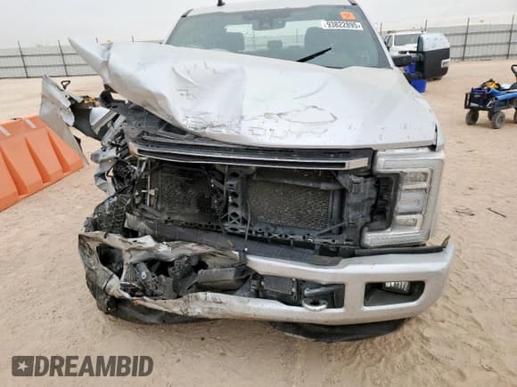 ✅ 2019 Ford F-250 XL • VIN: 1FT7W2BT2KEE53087 • Лот: 93822895. Опубликован ранее на Copart с пробегом 115 273 миль. Бесплатный доступ к архиву аукционных продаж из США и подробный отчёт об истории автомобиля на DreamBid. Изображение 11.