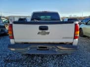 ✅ 2001 Chevrolet Silverado 2500HD LS • VIN: 1GCHC29U91E328534 • Лот: 94580385. Опубликован ранее на Copart с пробегом 124 444 миль. Бесплатный доступ к архиву аукционных продаж из США и подробный отчёт об истории автомобиля на DreamBid. Изображение 6.