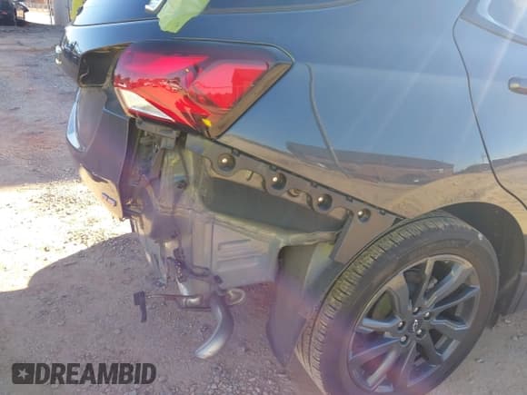 ✅ 2023 Chevrolet Equinox RS • VIN: 3GNAXMEGXPS113879 • Lot: 43585150. Listed on IAAI with 43,911 mi. Free auction sales archive from the USA and detailed vehicle history report at DreamBid. Image 18.