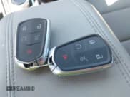 ✅ 2019 Cadillac XT4 AWD Premium Luxury • VIN: 1GYFZDR42KF160422 • Лот: 43711437. Опубликован ранее на IAAI с пробегом 95 099 миль. Бесплатный доступ к архиву аукционных продаж из США и подробный отчёт об истории автомобиля на DreamBid. Изображение 11.