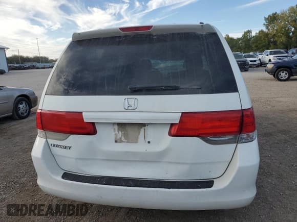 ✅ 2010 Honda Odyssey EX • VIN: 5FNRL3H43AB067475 • Lot: 82380125. Wystawiony na Copart z przebiegiem 180 308 mil. Bezpłatny archiwum sprzedaży aukcyjnych z USA i szczegółowy raport historii pojazdu na DreamBid. Zdjęcie 6.