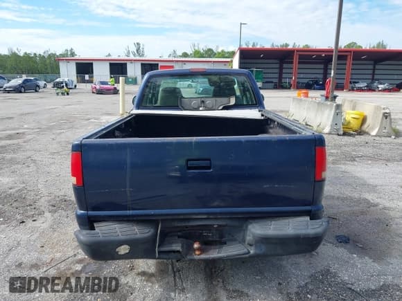 ✅ 2000 Chevrolet S-10 LS • VIN: 1GCCS19W2YK287006 • Лот: 42814156. Опубликован ранее на IAAI с пробегом 216 912 миль. Бесплатный доступ к архиву аукционных продаж из США и подробный отчёт об истории автомобиля на DreamBid. Изображение 16.