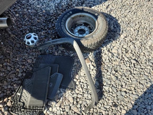 ✅ 2018 GMC Sierra 1500 • VIN: 1GT11SEY9JF207495 • Lot: 71995985. Wystawiony na Copart z przebiegiem 73 531 mil. Bezpłatny archiwum sprzedaży aukcyjnych z USA i szczegółowy raport historii pojazdu na DreamBid. Zdjęcie 12.