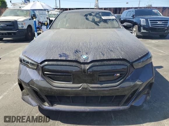 ✅ 2024 BMW i5 M60 • VIN: WBY43FK03RCP74018 • Lot: 67094515. Wystawiony na Copart z przebiegiem 14 317 mil. Bezpłatny archiwum sprzedaży aukcyjnych z USA i szczegółowy raport historii pojazdu na DreamBid. Zdjęcie 5.