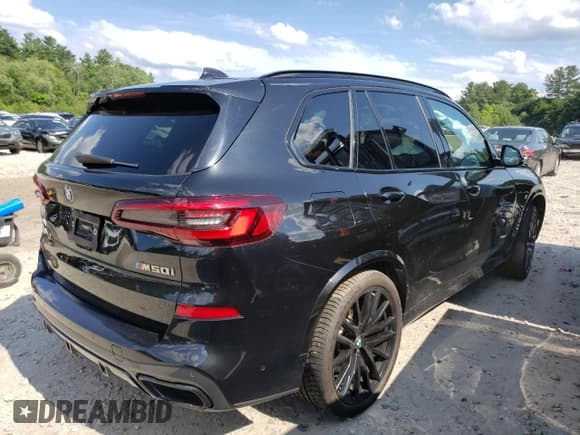✅ 2021 BMW X5 M50i • VIN: 5UXJU4C02M9E97812 • Лот: 62285054. Опубликован ранее на Copart с пробегом 47 747 миль. Бесплатный доступ к архиву аукционных продаж из США и подробный отчёт об истории автомобиля на DreamBid. Изображение 3.
