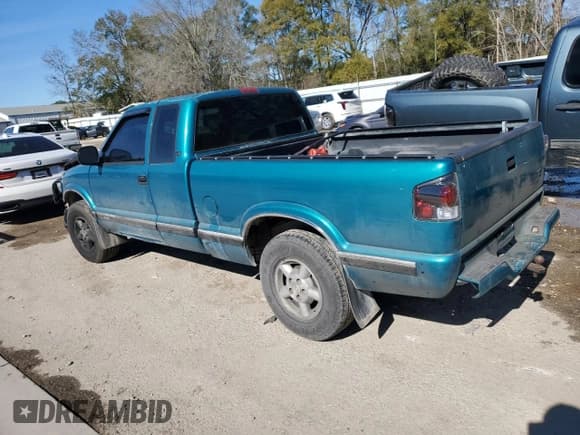 ✅ 1995 Chevrolet S-10 LS • VIN: 1GCDT19W7S8154599 • Лот: 88907135. Опубликован ранее на Copart с пробегом 165 508 миль. Бесплатный доступ к архиву аукционных продаж из США и подробный отчёт об истории автомобиля на DreamBid. Изображение 2.