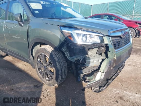 ✅ 2020 Subaru Forester Limited • VIN: JF2SKAUC8LH569912 • Lot: 43696895. Listed on IAAI with 40,981 mi. Free auction sales archive from the USA and detailed vehicle history report at DreamBid. Image 6.