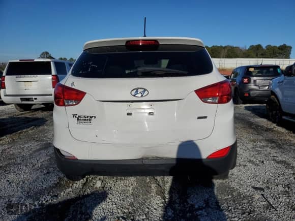 2015 Hyundai Tucson GLS z VIN KM8JTCAF2FU070774, wystawiony jako Copart lot #41306854 z przebiegiem 124 581 mil mil oraz . Historia ofert i sprzedaży dostępna na DreamBid. Obrazek 6.