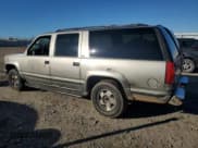 ✅ 1999 Chevrolet Suburban • VIN: 1GNFK16R6XJ448528 • Lot: 79539034. Wystawiony na Copart z przebiegiem 291 154 mil. Bezpłatny archiwum sprzedaży aukcyjnych z USA i szczegółowy raport historii pojazdu na DreamBid. Zdjęcie 2.