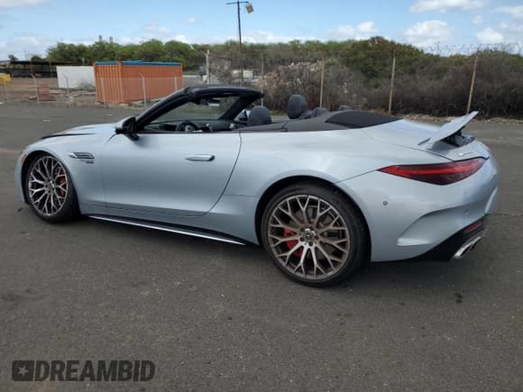 ✅ 2022 Mercedes-Benz SL 55 AMG • VIN: W1KVK8AB5NF004716 • Лот: 46487295. Опубликован ранее на Copart с пробегом 9 679 миль. Бесплатный доступ к архиву аукционных продаж из США и подробный отчёт об истории автомобиля на DreamBid. Изображение 2.