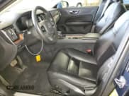 ✅ 2021 Volvo S60 Momentum • VIN: 7JR102FK0MG095134 • Lot: 65886583. Wystawiony na Copart z przebiegiem 16 984 mil. Bezpłatny archiwum sprzedaży aukcyjnych z USA i szczegółowy raport historii pojazdu na DreamBid. Zdjęcie 7.