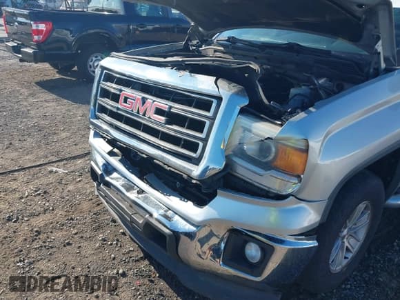 ✅ 2014 GMC Sierra 1500 SLE • VIN: 3GTP1UEC8EG512386 • Lot: 43127244. Wystawiony na IAAI z przebiegiem 239 158 mil. Bezpłatny archiwum sprzedaży aukcyjnych z USA i szczegółowy raport historii pojazdu na DreamBid. Zdjęcie 18.