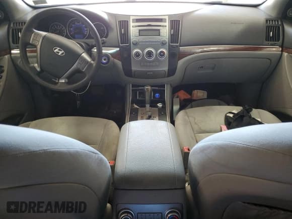 ✅ 2010 Hyundai Veracruz Limited • VIN: KM8NUDCC8AU122103 • Лот: 67114265. Опубликован ранее на Copart с пробегом 325 044 миль. Бесплатный доступ к архиву аукционных продаж из США и подробный отчёт об истории автомобиля на DreamBid. Изображение 8.