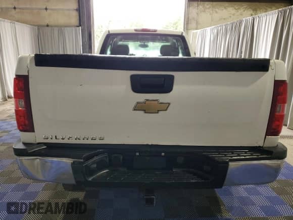 2008 Chevrolet Silverado 1500 Work Truck with VIN 1GCEC19J78E165301, listed as a Copart auction lot 50997005 with 262,275 mi miles and Clean title. Bid and sale history available at DreamBid. Image 6.
