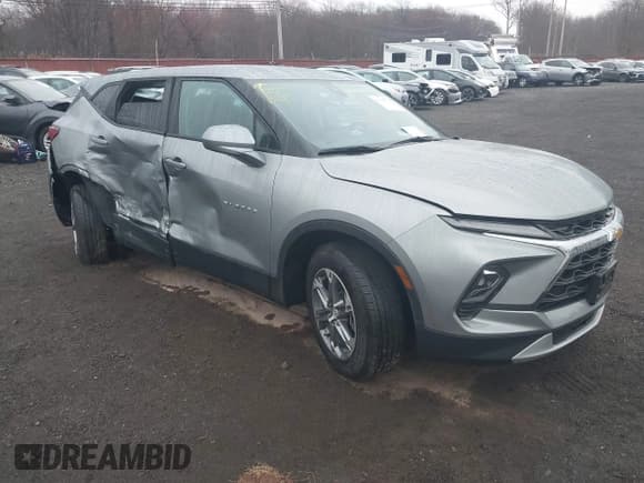 ✅ 2023 Chevrolet Blazer LT • VIN: 3GNKBHR40PS195292 • Lot: 41935730. Listed on IAAI with 19,626 mi. Free auction sales archive from the USA and detailed vehicle history report at DreamBid. Image 1.