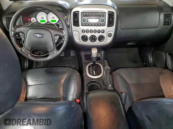 ✅ 2005 Ford Escape Limited • VIN: 1FMYU94165KC29112 • Lot: 94324405. Listed on Copart with 199,492 mi. Free auction sales archive from the USA and detailed vehicle history report at DreamBid. Image 8.