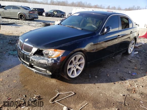 ✅ 2006 BMW 3 Series 330i • VIN: WBAVB33536PS19413 • Lot: 85938524. Listed on Copart with 168,680 mi. Free auction sales archive from the USA and detailed vehicle history report at DreamBid. Image 1.