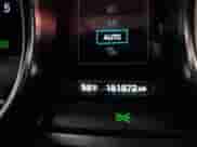 2017 Hyundai Santa Fe 2.4L с VIN 5XYZU3LB8HG395111, выставлен на аукционе IAAI как лот 43382949 с пробегом 151 972 миль миль и . История ставок и продаж доступна на DreamBid. Изображение 15.