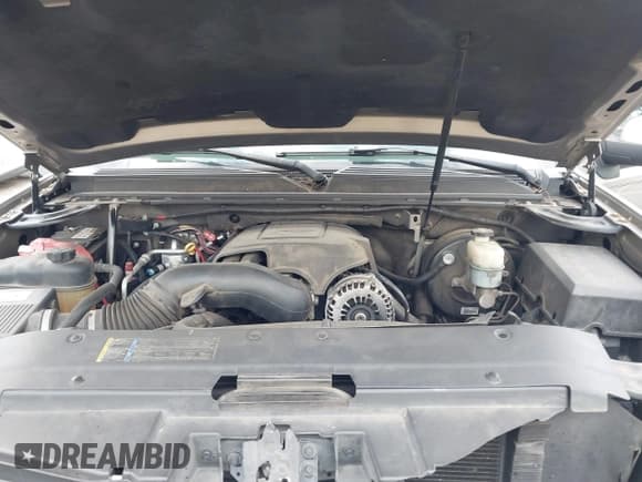 ✅ 2007 Chevrolet Suburban LTZ • VIN: 1GNFC16077J326498 • Lot: 43657422. Listed on IAAI with 252,671 mi. Free auction sales archive from the USA and detailed vehicle history report at DreamBid. Image 10.