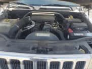 ✅ 2008 Jeep Commander Sport • VIN: 1J8HH48K98C153441 • Lot: 72005465. Listed on Copart with 239,920 mi. Free auction sales archive from the USA and detailed vehicle history report at DreamBid. Image 12.