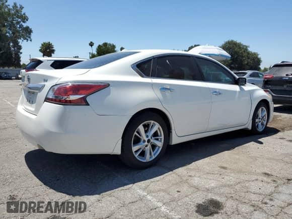 2015 Nissan Altima S с VIN 1N4AL3AP2FC147751, выставлен на аукционе Copart как лот 66274375 с пробегом 173 128 миль миль и Списание • Salvage title. История ставок и продаж доступна на DreamBid. Изображение 3.