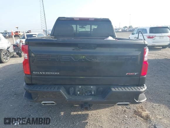 ✅ 2022 Chevrolet Silverado 1500 RST • VIN: 1GCUYEED5NZ126800 • Лот: 42528225. Опубликован ранее на IAAI с пробегом 77 824 миль. Бесплатный доступ к архиву аукционных продаж из США и подробный отчёт об истории автомобиля на DreamBid. Изображение 16.