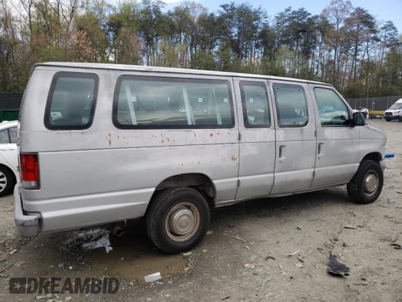 ✅ 1999 Ford Econoline Passenger XL • VIN: 1FBSS31LXXHA39417 • Lot: 52817645. Wystawiony na Copart z przebiegiem 109 930 mil. Bezpłatny archiwum sprzedaży aukcyjnych z USA i szczegółowy raport historii pojazdu na DreamBid. Zdjęcie 3.