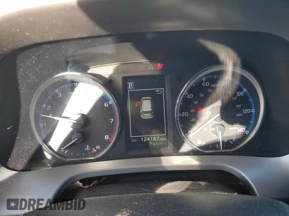 ✅ 2017 Toyota RAV4 Limited • VIN: 2T3DFREV1HW598826 • Lot: 92516785. Listed on Copart with 124,182 mi. Free auction sales archive from the USA and detailed vehicle history report at DreamBid. Image 9.