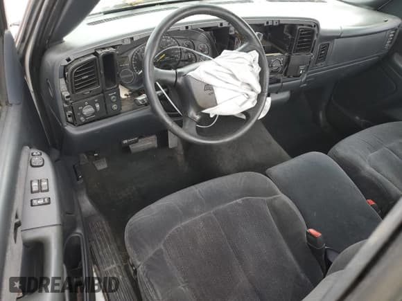 ✅ 2000 Chevrolet Silverado 1500 LS • VIN: 1GCEC14T1YZ140962 • Лот: 66040254. Опубликован ранее на Copart с пробегом 86 689 миль. Бесплатный доступ к архиву аукционных продаж из США и подробный отчёт об истории автомобиля на DreamBid. Изображение 8.