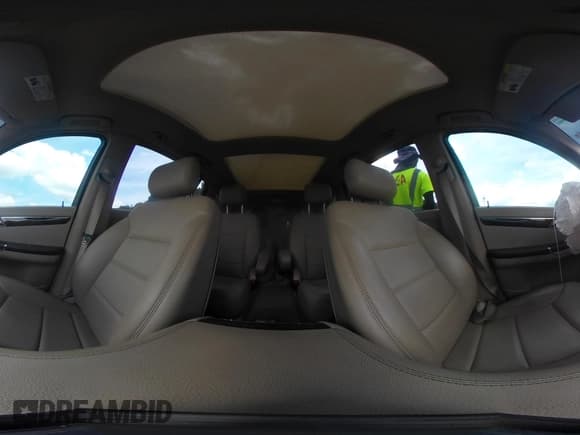 ✅ 2011 Mercedes-Benz R 350 • VIN: 4JGCB6FE6BA116776 • Lot: 42497083. Listed on IAAI with Not provided. Free auction sales archive from the USA and detailed vehicle history report at DreamBid. Image 19.