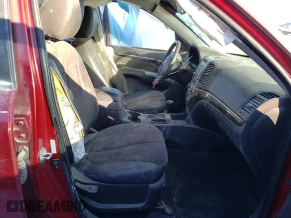 ✅ 2011 Hyundai Santa Fe SE • VIN: 5XYZH4AG7BG016373 • Lot: 79347904. Listed on Copart with 172,039 mi. Free auction sales archive from the USA and detailed vehicle history report at DreamBid. Image 7.